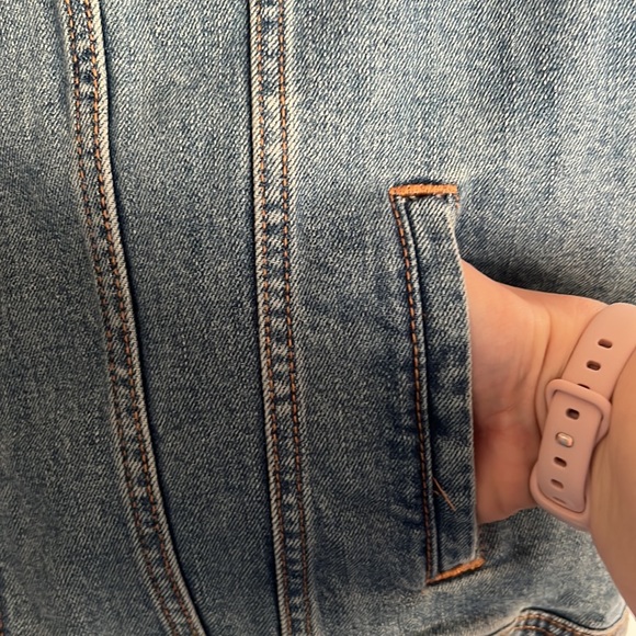 Jean Jacket - Picture 2 of 4